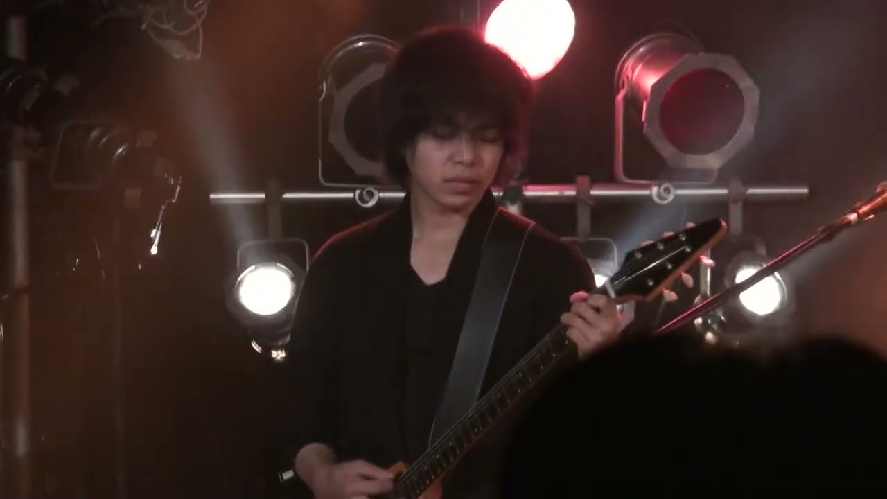 04 MISS MYSTERY LADY