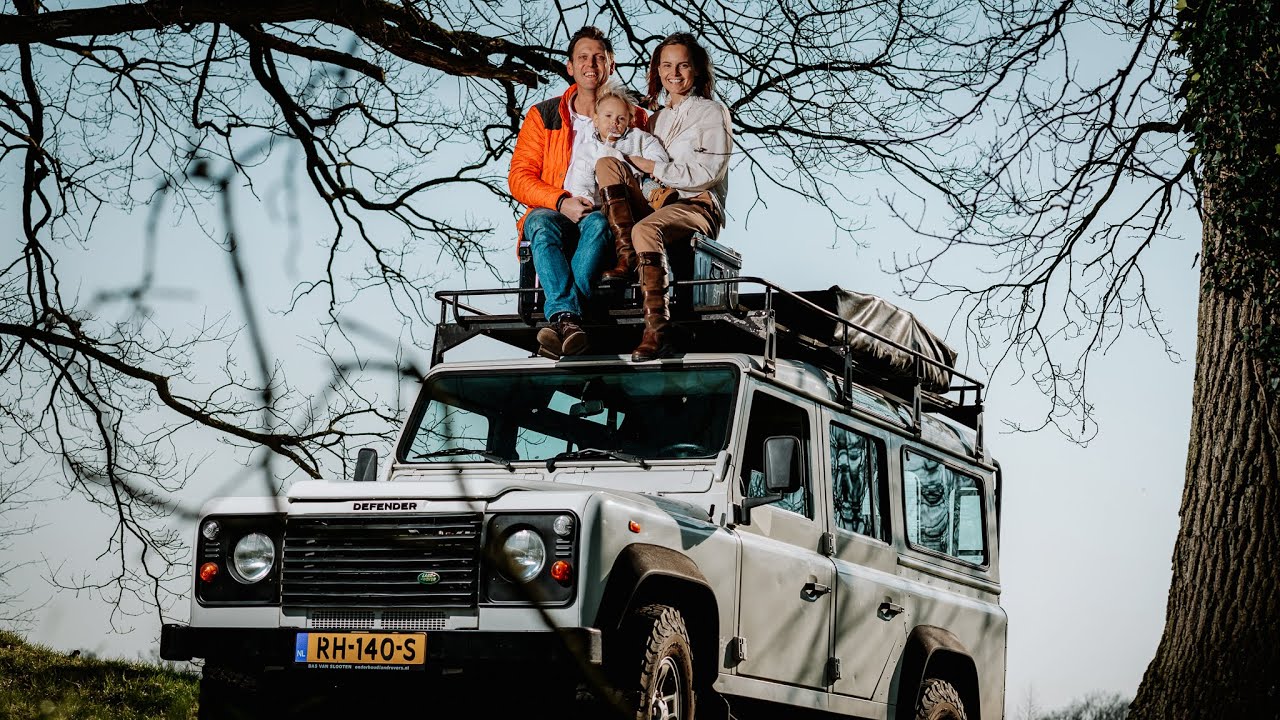 Family SELLS EVERYTHING To Travel The World by Sailboat and Defender