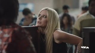 Avril Lavigne in Geico Commercial at VMA&#39;s Awards