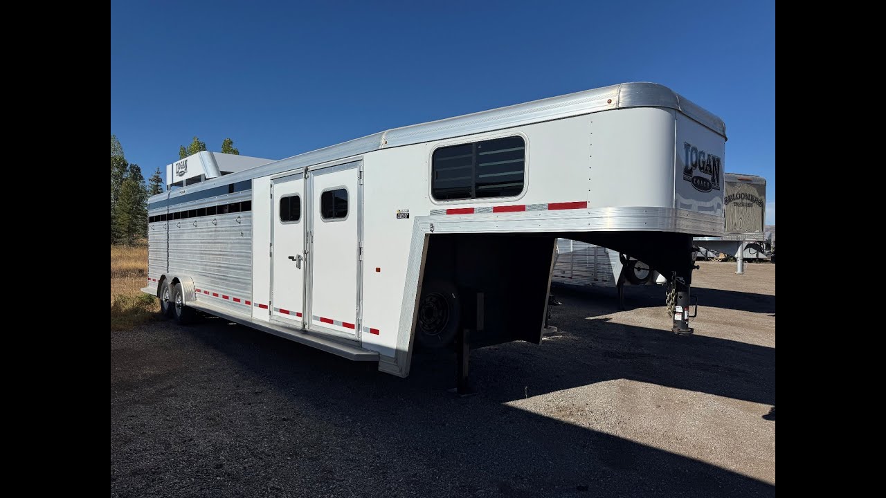 2022 Logan Coach 6-Horse Riot Combo with Trainer’s Tack