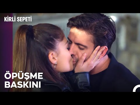 Bu Öpücük Yeni Bir Kahraman Yaratır ❤️‍🔥 - Kirli Sepeti