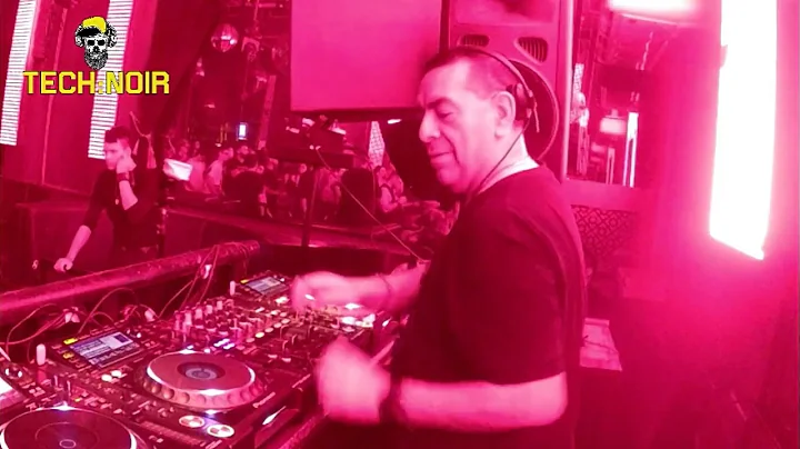 Carlos Ruiz - dj set TechNoir,Club Bahrein - Bueno...