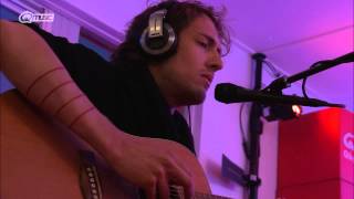 Video thumbnail of "Kensington - Keep Your Head Up (live bij Kristel van Eijk) // Q-music"