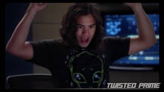 'THIS HOUSE IS BITCHIN' - Flash season 4