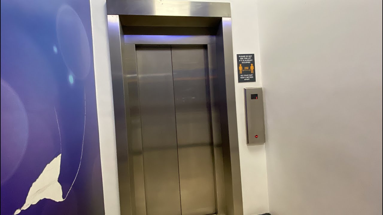 Efficient Oakland V-Range Mod Jackson Lift at Lockmeadow Entertainment Complex in Maidstone