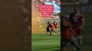 #JustStopOil protesters were #arrested after invading the #pitch