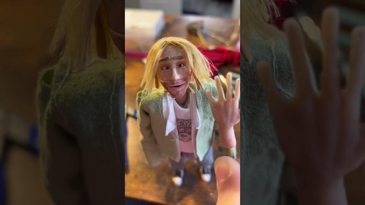 I Sculpted Tiny Hands! 