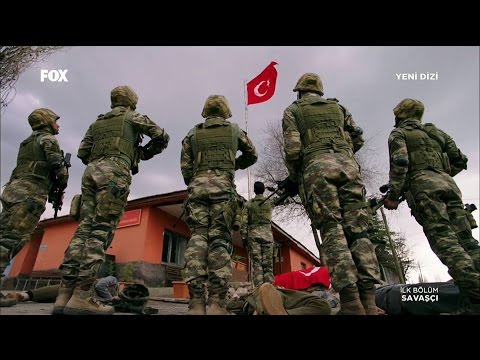 Savaşçı müziği Can verdiğin bayrağın tabutuna sarılmış Duygusal Sahne