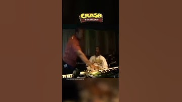 Busta Rhymes discovers the Crash Bandicoot theme #crashbandicoot #crash #gaming