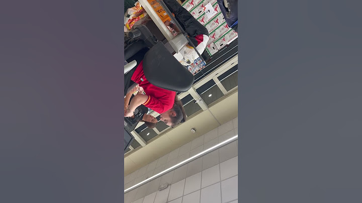LA CASSIERA SBAGLIA A FARE IL CONTO E IL SIGNORE L’AGGREDISCE  😰🛒