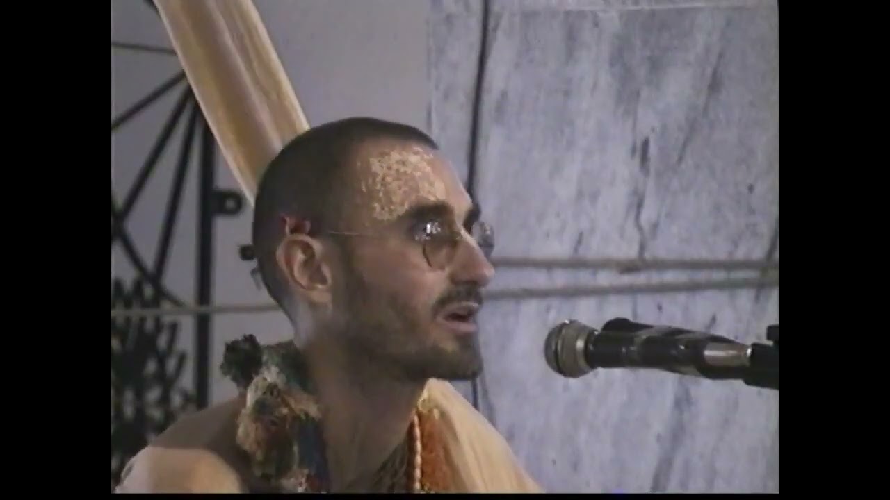 1996 Mayapur, Lord Narasimhadeva class, H.H. Bhakti Vidya Purna Swami