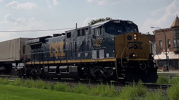 CSXT7569 leads Q-SSECHC East in Waterman, IL 8/5/25