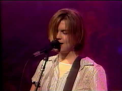 Juliana Hatfield - What A Life (live on 120 Minutes 1995) music video