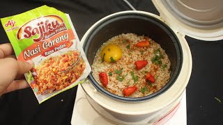 Nasi Goreng Rice Cooker Bumbu Sajiku || Nyobain Masak Nasi Telur Rice cooker yang lagi viral