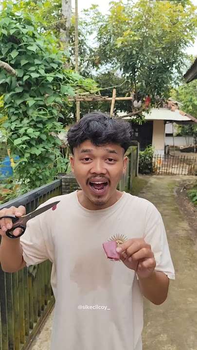 Pranking People Using a False Tongue #shortvideo #short