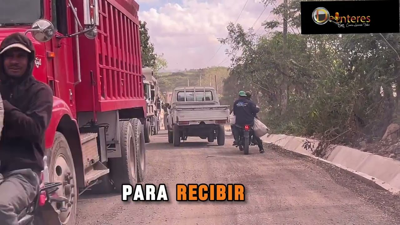 Último tramo de la carretera de Las Cuchillas en su proceso de asfaltado.  #DeInteresConCLF  