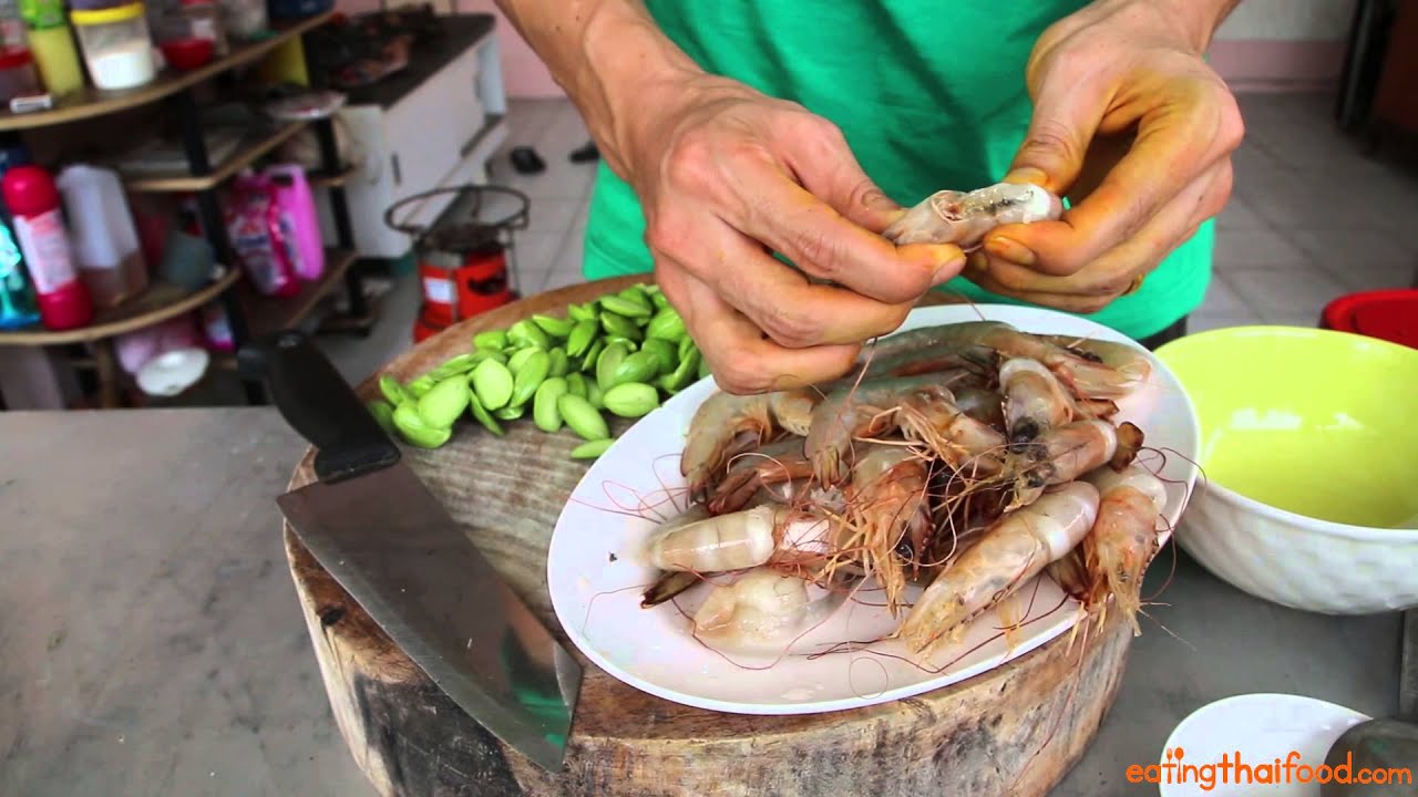 Thai stink beans with shrimp recipe (วิธีทำ กุ้งผัดสะตอ) - my favorite! | Mark Wiens