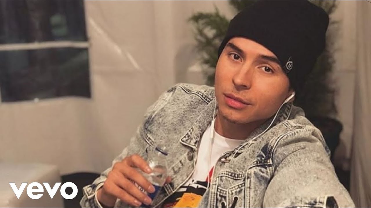 Ver Reykon - Ven y Dime (Official Video) ft. Luigi 21 Plus no YouTube Ver Reykon - Ven y Dime (Official Video) ft. Luigi 21 Plus no YouTube