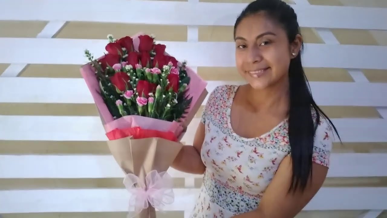 ENVOLTURA de BOUQUET con papel KRAFT y papel china - 12 ROSAS 