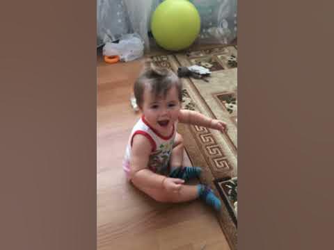 Доча танцует )) - YouTube
