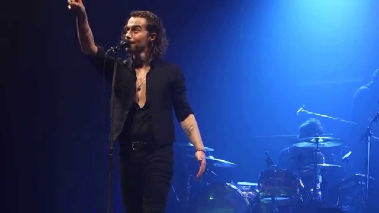 Julien Doré - Corbeau Blanc @ Nantes Cité des Congrès le 18/12/2014