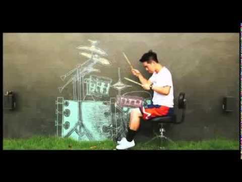Amazing Drumming Skills. First Air Guitar Now Air Drums