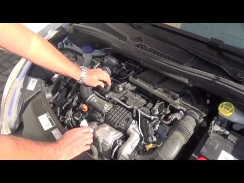 Video: Cosa c'è sotto il cofano di un'auto?