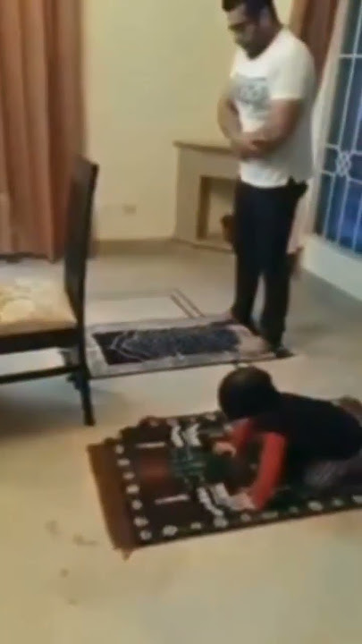 Salman Khan Praying Namaz |  Ramadan | Video Goes Viral On Social Media | #youtube #shorts #islam