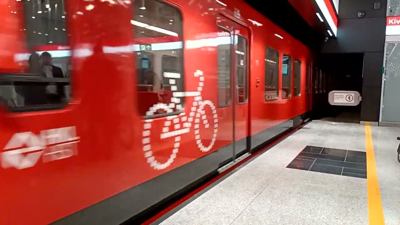 Ensinmäinen M1 metro Vuosaareen saapuu Kivenlahteen