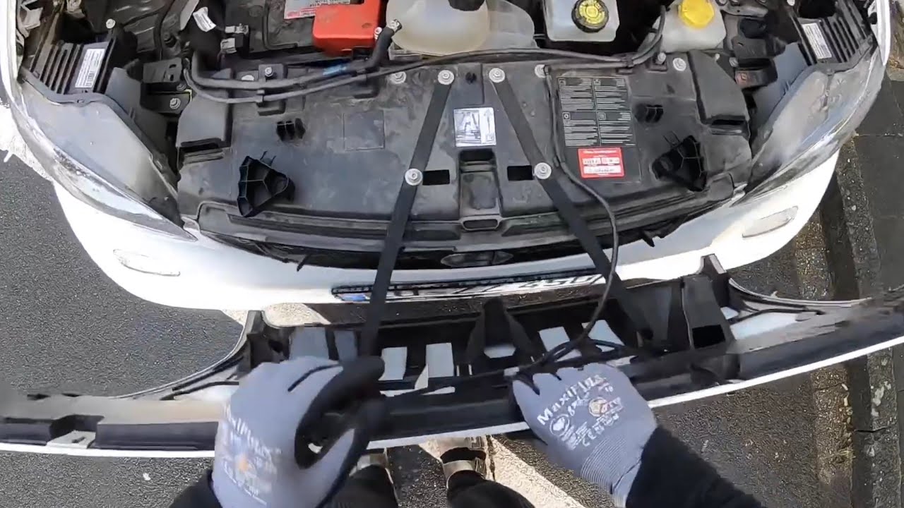 How to open and close your maintenance (service) front cover Smart