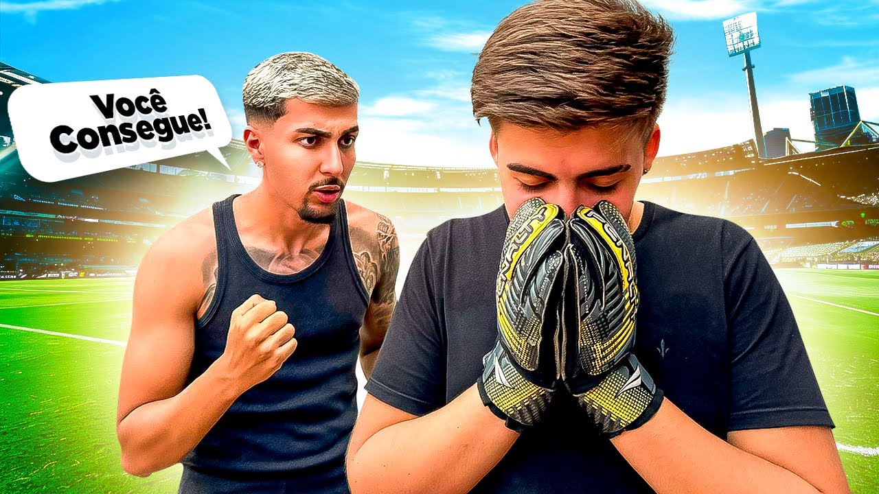 TENTEI TRANSFORMAR ELE NO MELHOR GOLEIRO DO MUNDO! (Deu certo?)
