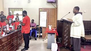 E Bwana Unisikilize Par La Chorale Sainte Thérèse De Lenfant-Jésus.