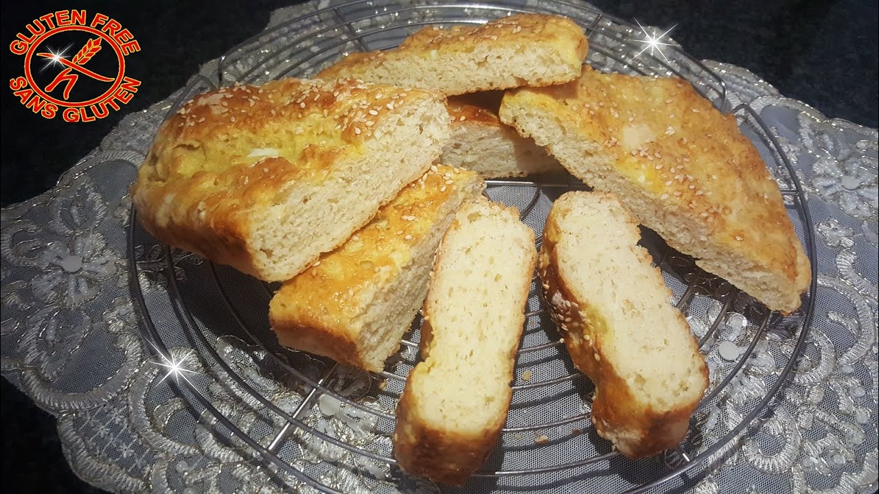خبز بدون غلوتين بالماء و دقيق الذرة