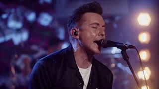 Mcfly - Walking In The Air (Live)