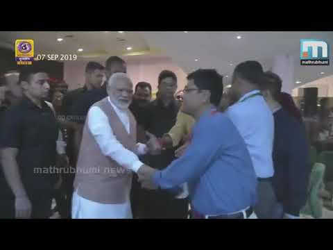isro-chairman-breaks-down;-pm-modi-hugs,-consoles-him|-mathrubhum-ishro-landing-chandlery-an-2