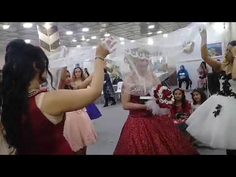 حفلة عراقية عائلية حفل زواج تصوير من داخل منزل مسرب مخلوقات غريبة واحلة من العروس