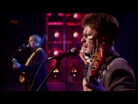 видео: Машина Времени - Музыка под снегом (Live, "XXX лет", 1999)