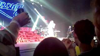 Jessie J  NEW SONG My Shadow live @hammersmith (heartbeat tour)