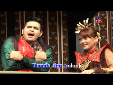 Ria Amelia \u0026 Beniqno - Bungo Jo Kumbang [Official Video HD]