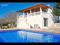 EA2 300,000€ Detached villa with gardens, garage, workshop and pool for sale in Velez de Benaudalla