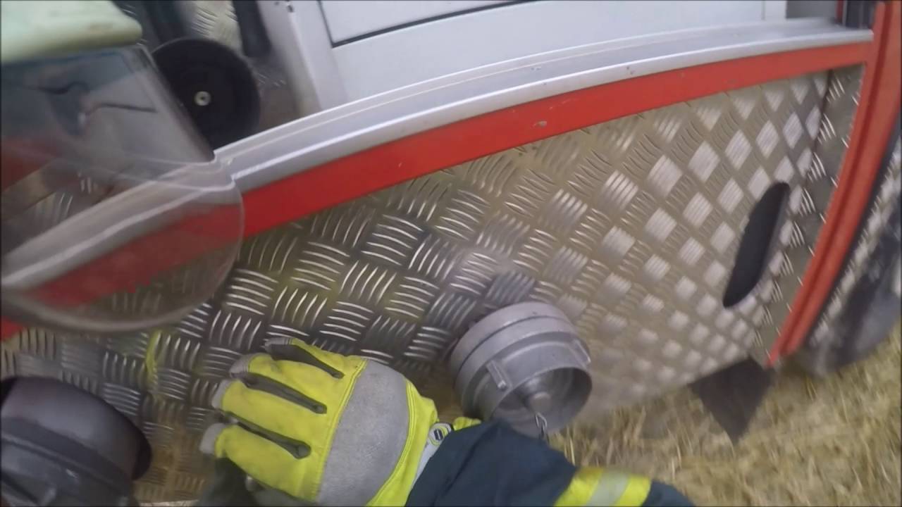 GoPro - 12.8.2016 Požár balíků slámy na poli Tuchoměřice