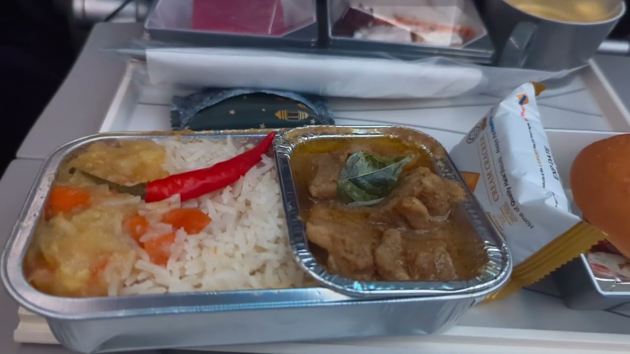 MH 0004  LKM to LHR Meal