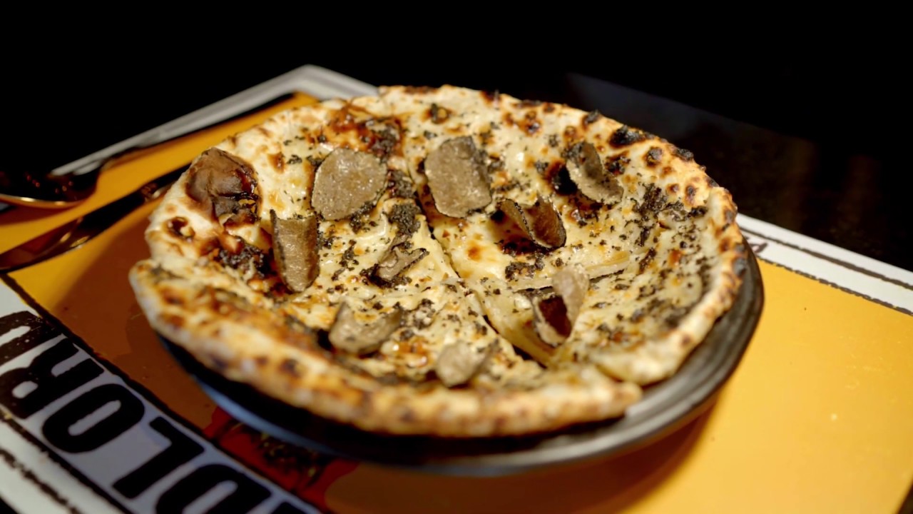 Truffe Cheese Naan | Charcoal Tandoor Grill & Mixology