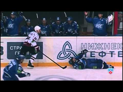 Пуяц удален за удар в голову / Pujacs was sent off for illegal hit