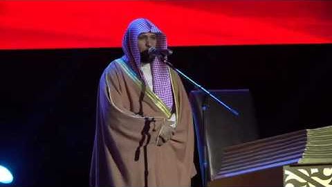 مقطع الشيخ ماهر المعيقلي يقرأ بمسابقة قارئ القرآن العالمية بموسكو  -١-