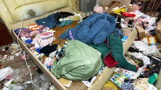 A PREGNANT WOMAN HAS TO GIVE BIRTH IN SUCH A BAD HOME, URGENT CLEANING