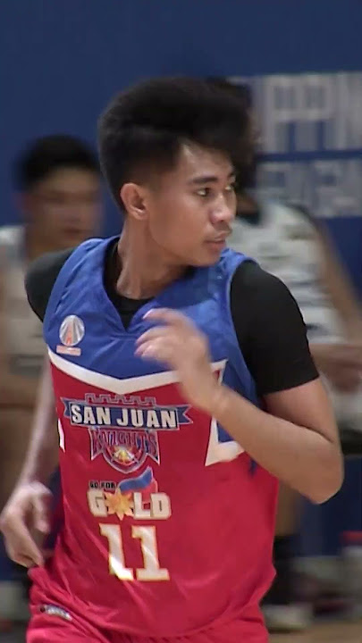Rhenz Abando with the Jordan Shimmy!