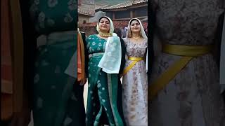 Köy Düğününde Kadınlar Neşe İçinde Oynuyor | Renkli ve Coşkulu Anlar - Şevko #kurdish #halay 7