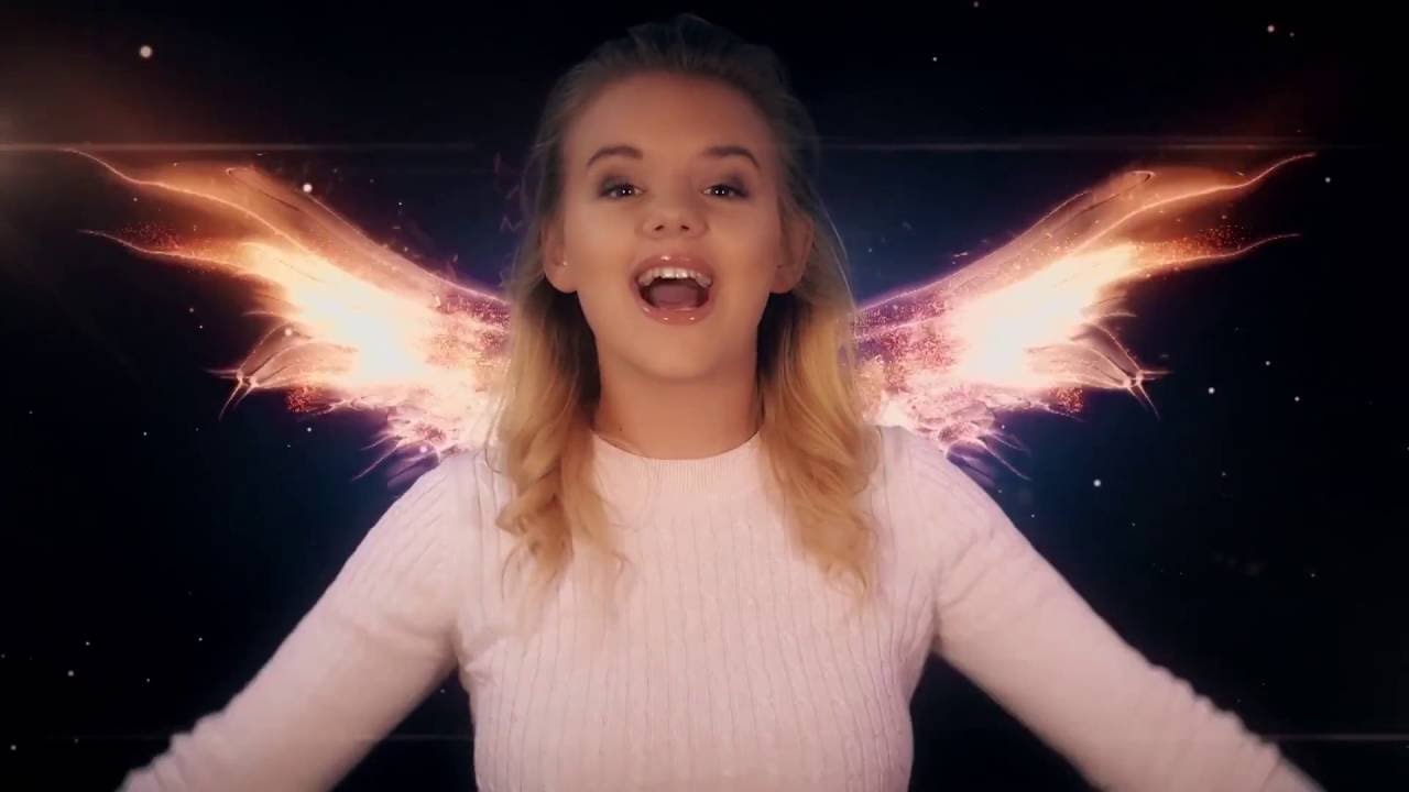 Julie Bjerre: Vinger - Disney Channel Danmark