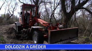 Dolgozik A Gréder